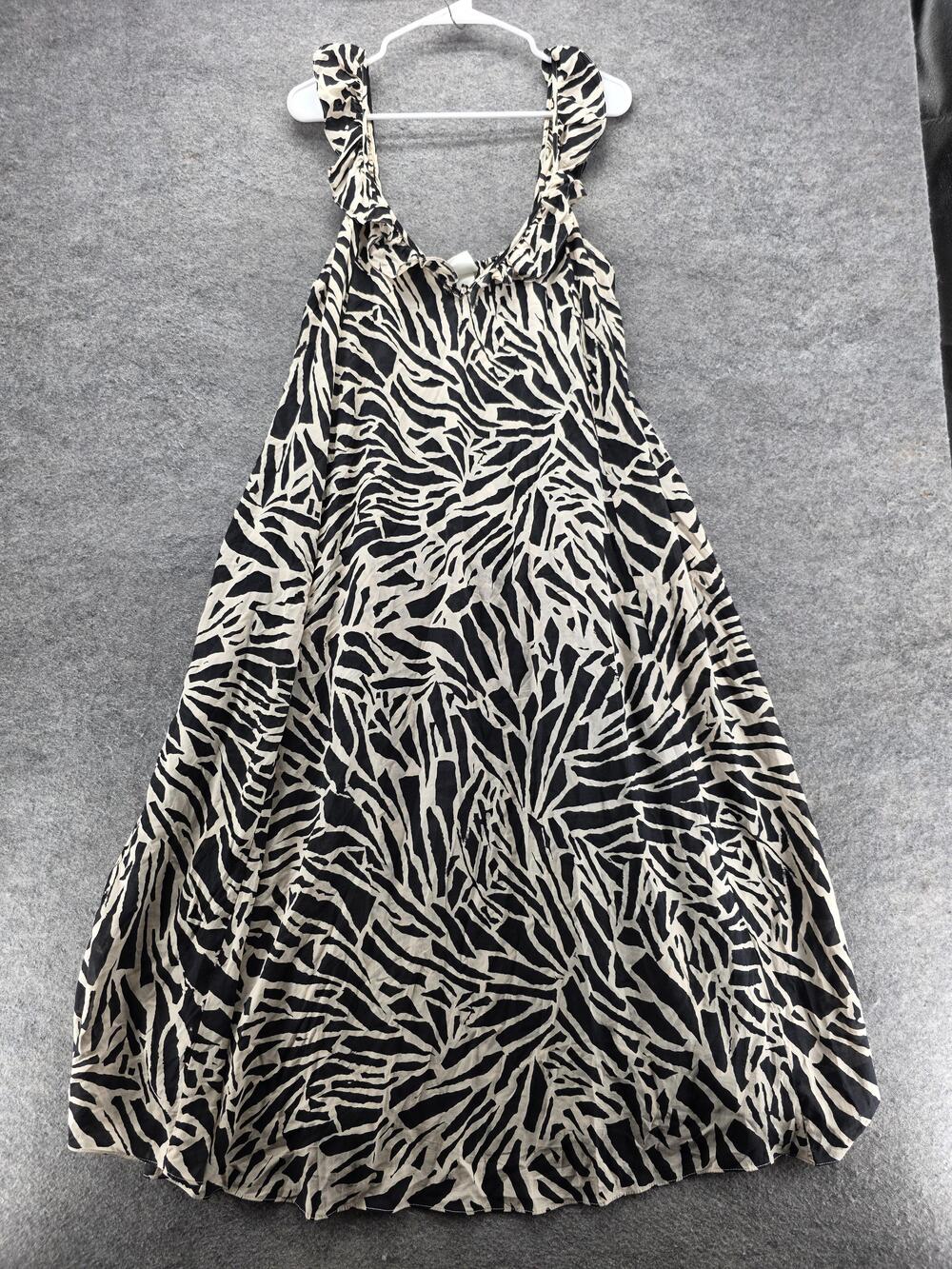 H&M Dress Womens Medium Black Beige Animal Print Ruffle Strap Sleeveless 0877014